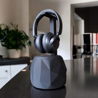 Support imposant pour casque d’écoute low poly