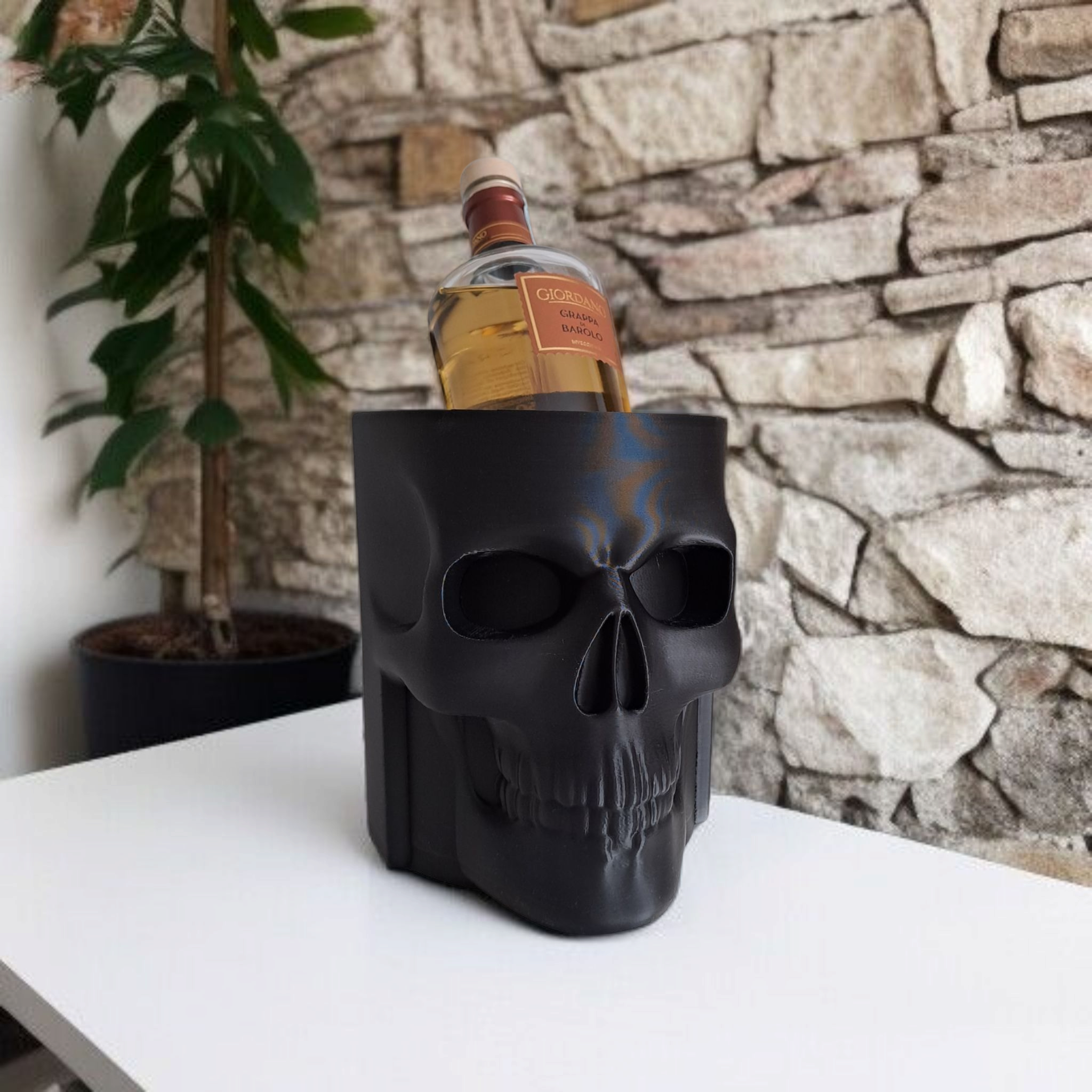 Skull bottle chiller / holder (whisky) — view 3