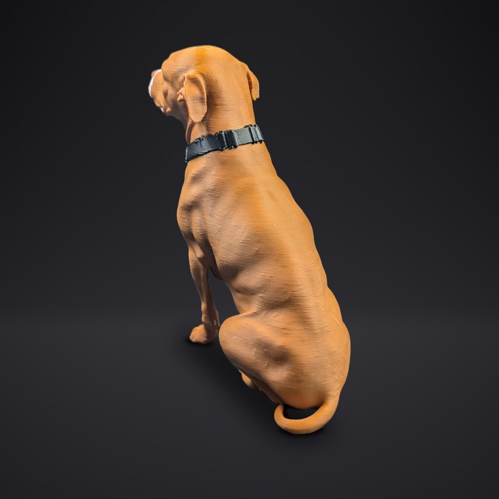 Figurine imprimée, autre angle — projet « Regard fier », Komplice3D