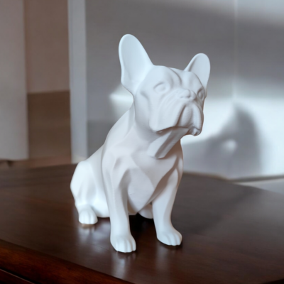 Bouledogue français assis